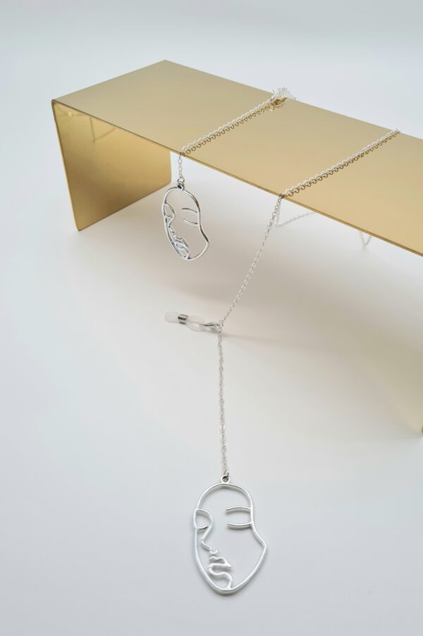 ŁAŃCUSZEK DO OKULARÓW- BIŻUTERIA DO OKULARÓW Srebrna twarz