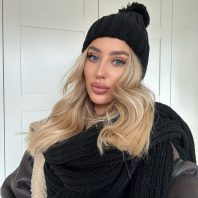 Komplet Czapka z Pomponem i Szalik damski KIM Kolor CZARNY