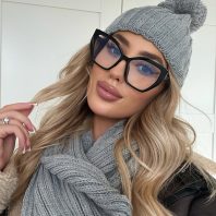 Czapka z pomponem i szalik damski