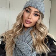 Czapka z pomponem i szalik damski