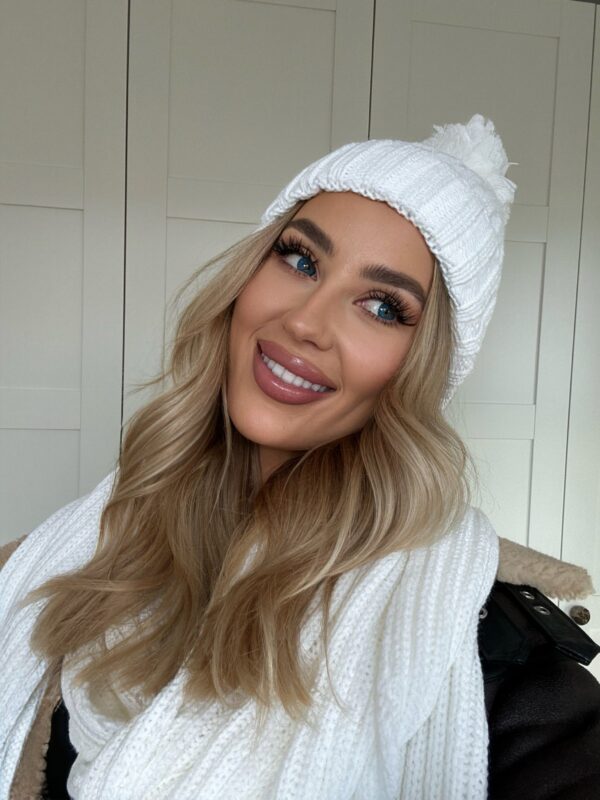 Komplet Czapka z Pomponem i Szalik damski KIM Kolor Biały Śmietanowy