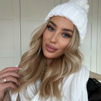 Komplet Czapka z Pomponem i Szalik damski KIM Kolor Biały Śmietanowy komplet czapka i szalik damski biały