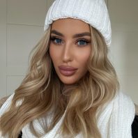 Komplet Czapka z Pomponem i Szalik damski KIM Kolor Biały Śmietanowy